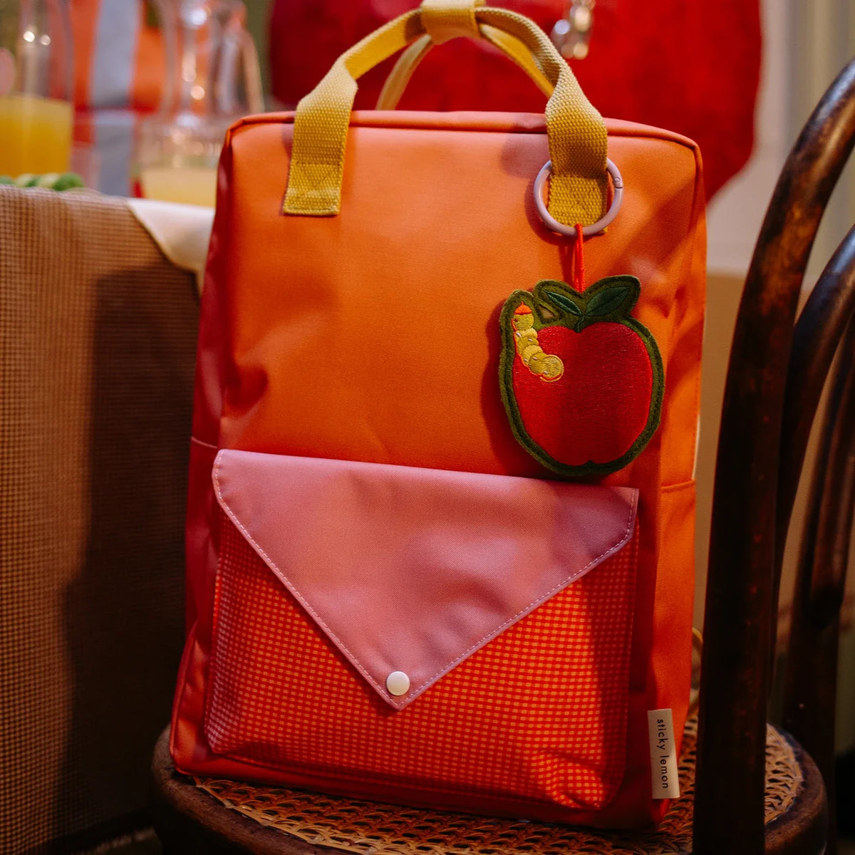Embroidered keychain Tasche