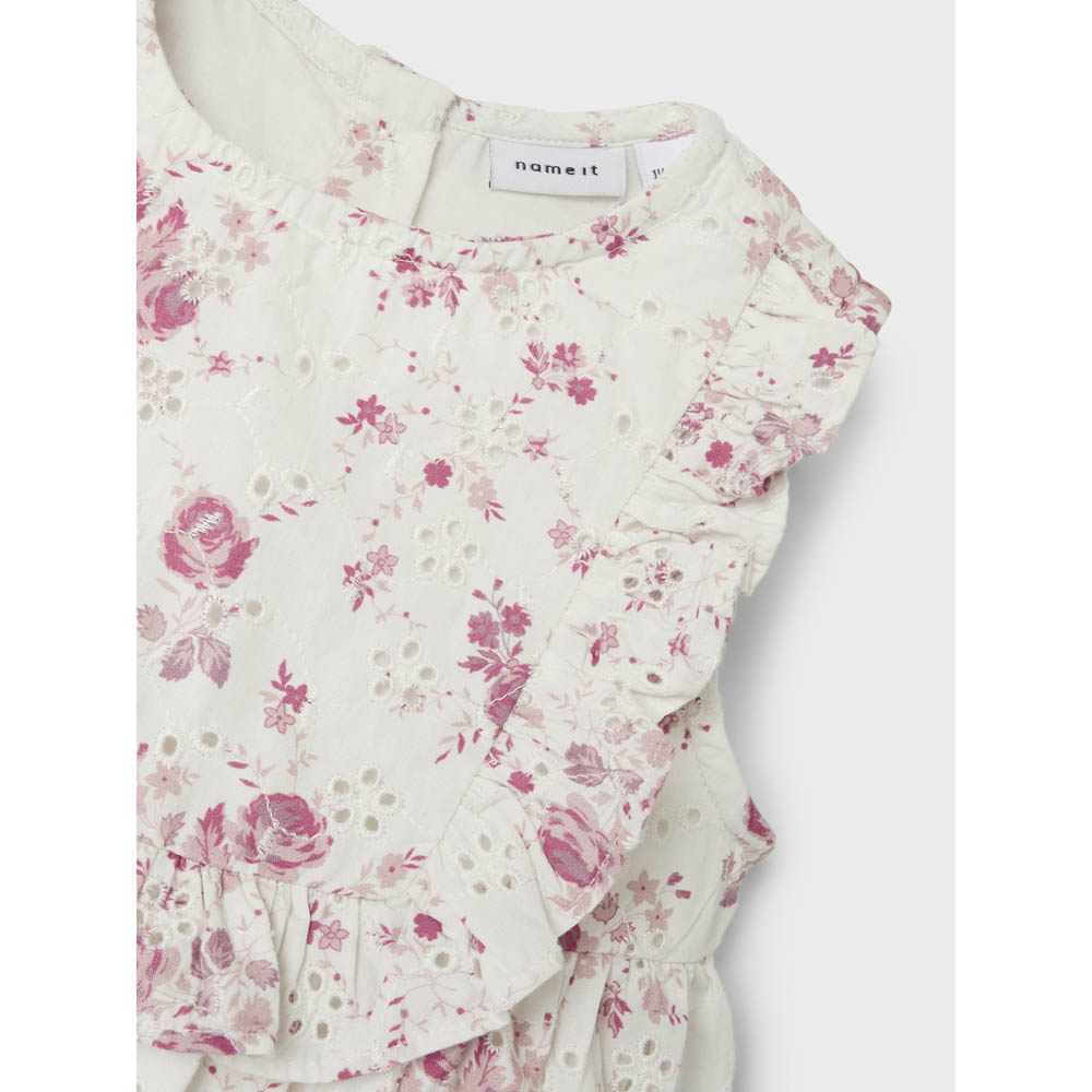 Nmffembroder kleid