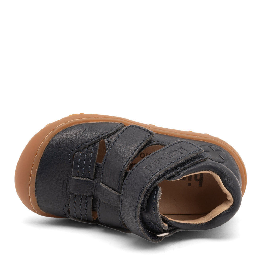Geschlossene sandalen