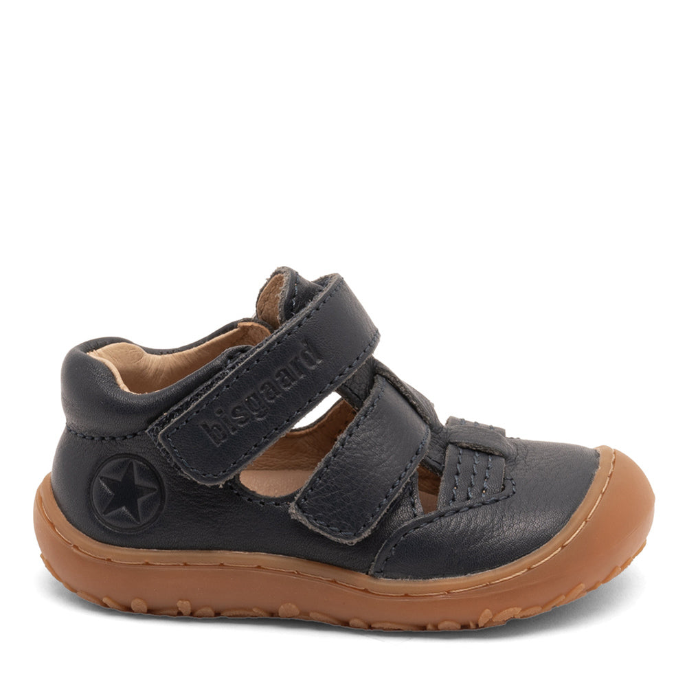 Geschlossene sandalen