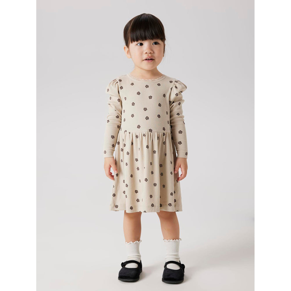 Nmflaikabna kleid