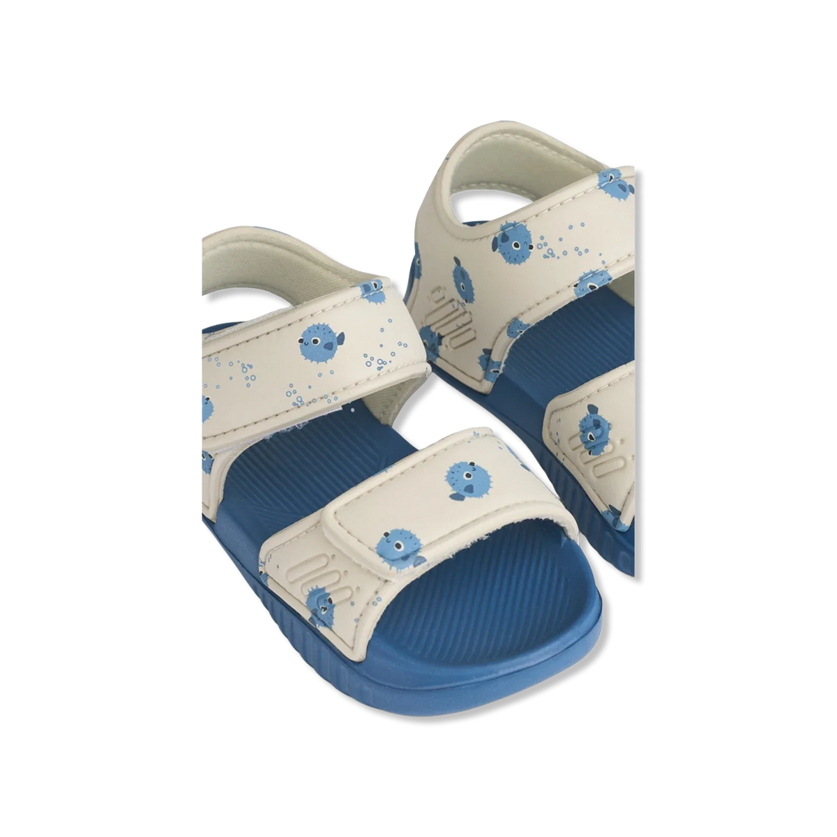 Blumer Badesandalen