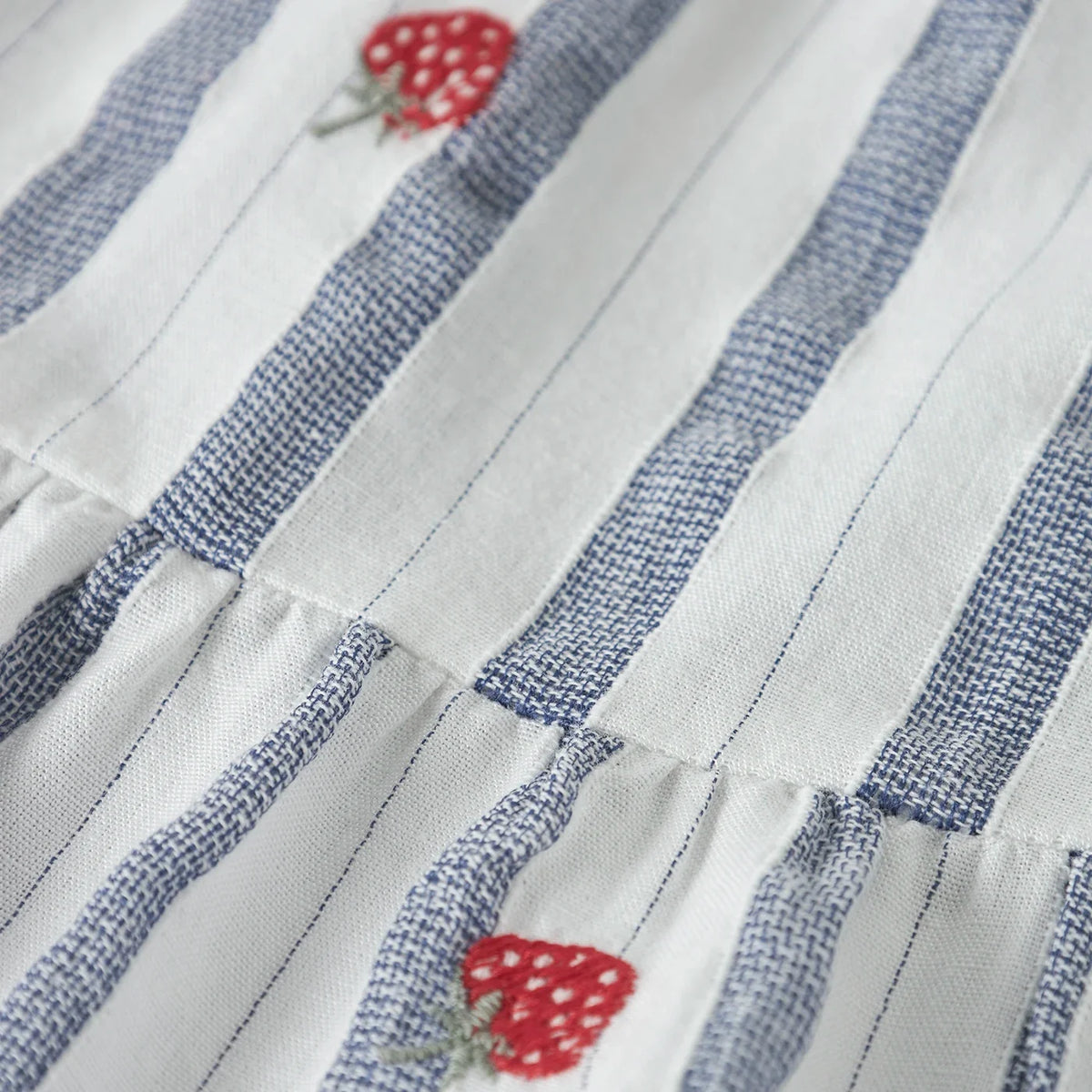 Nmfjelena Kleid