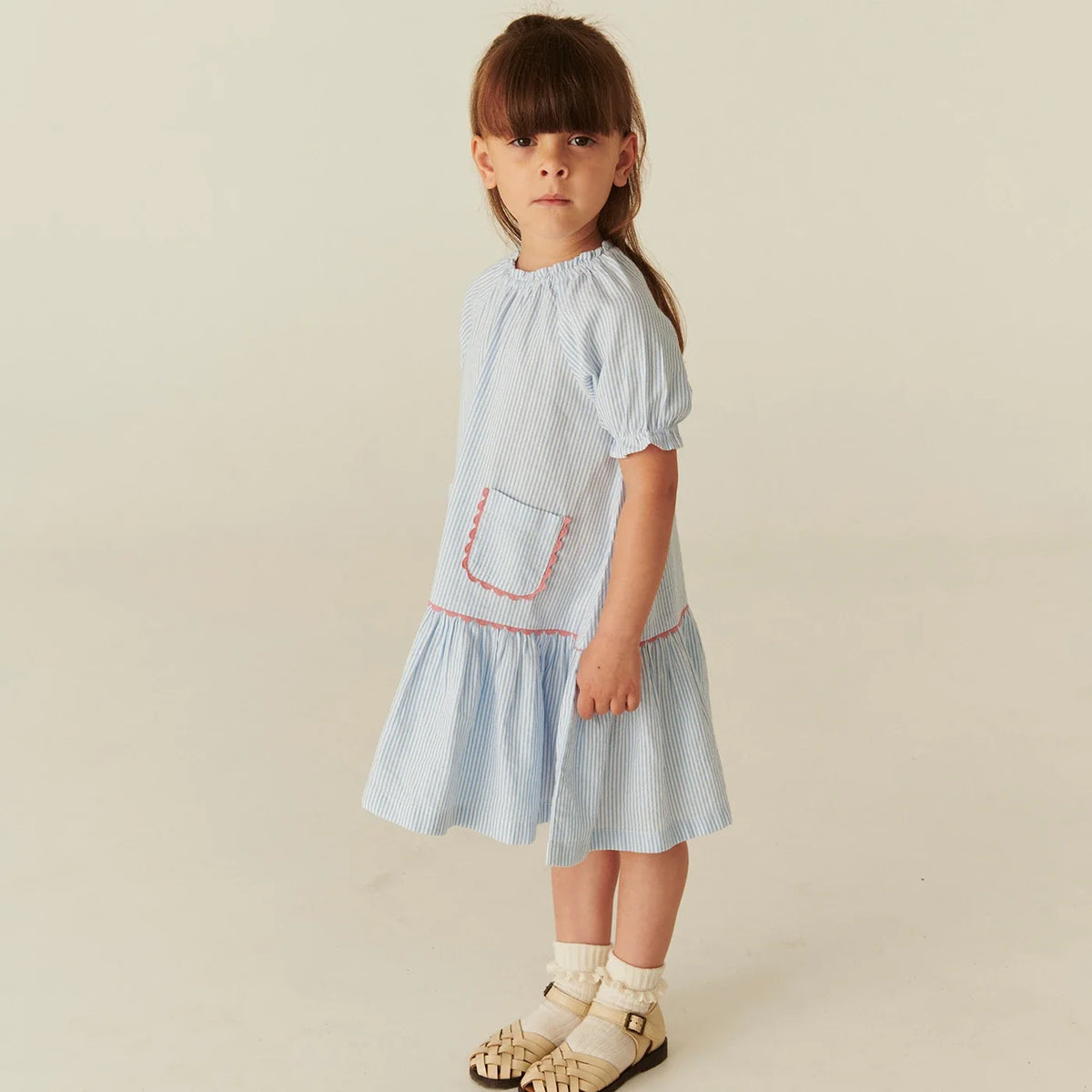 Dress Kleid