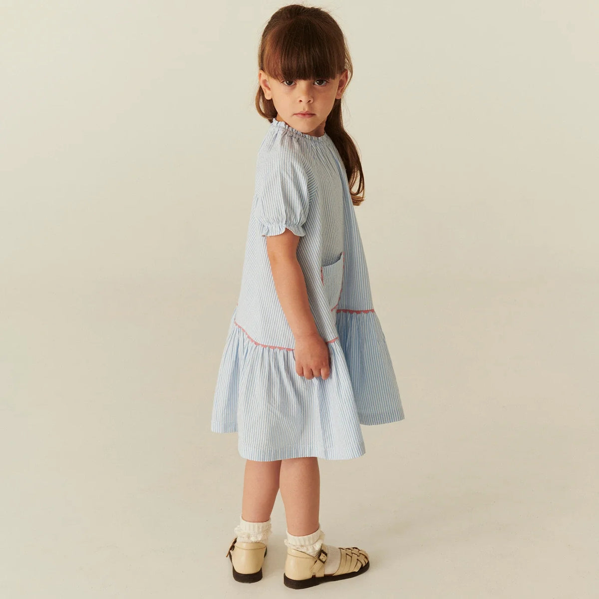 Dress Kleid
