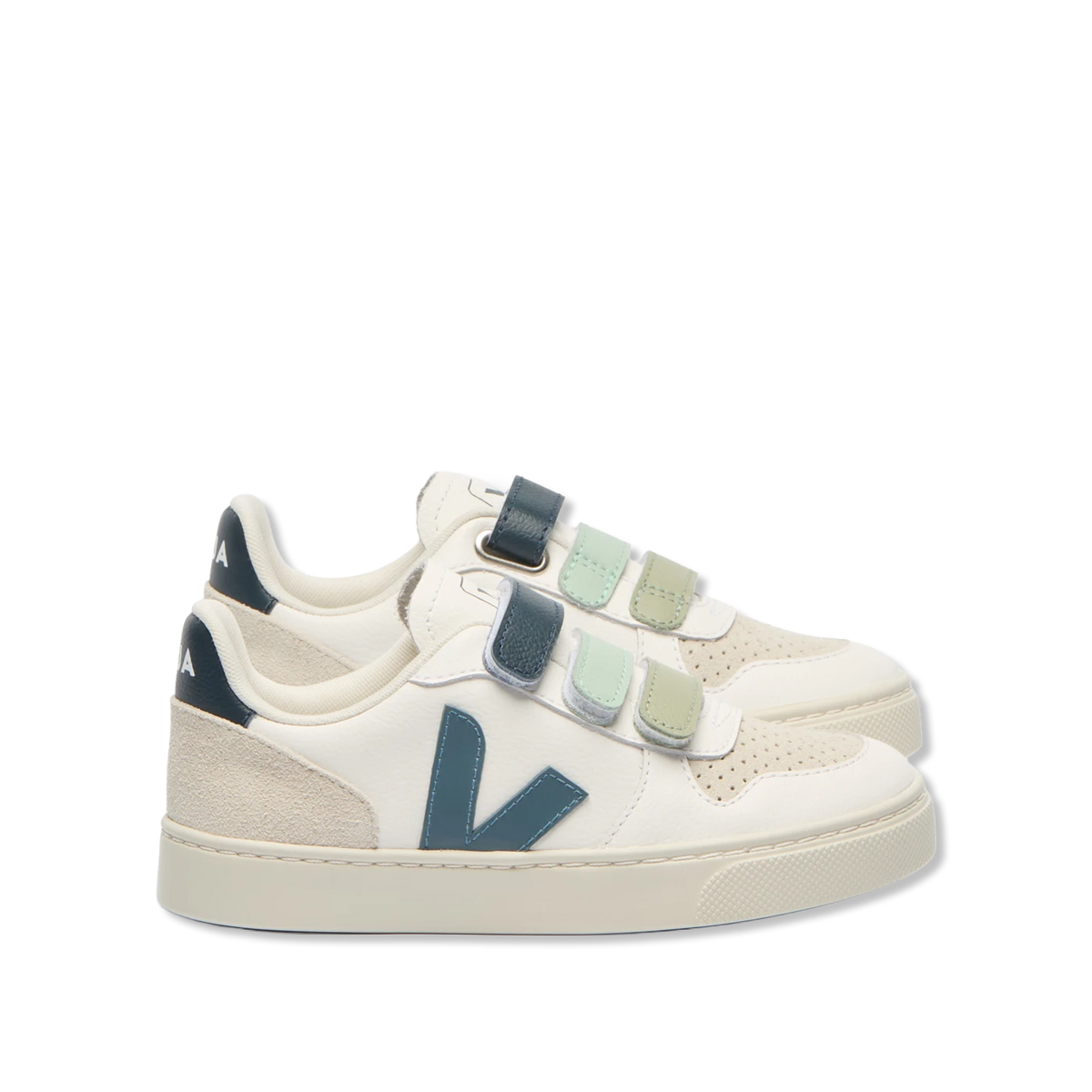 Small v-10 Sneaker