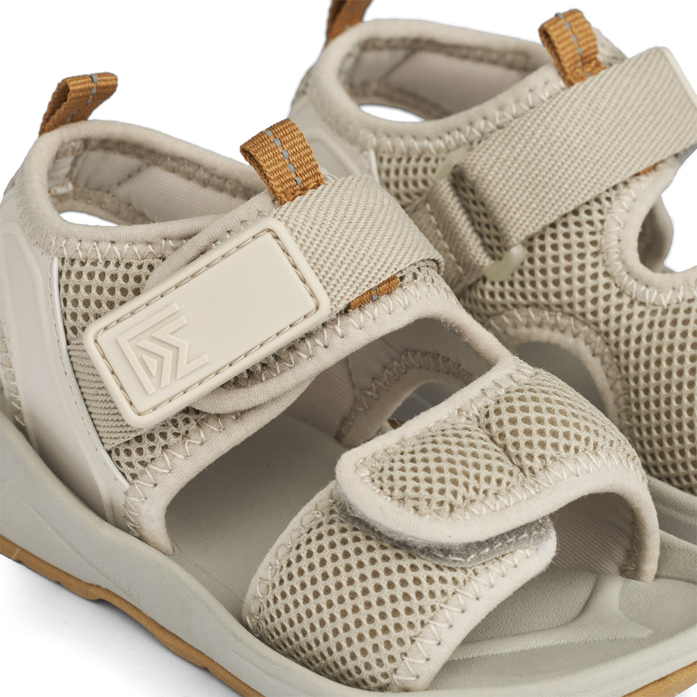 Christi sandalen