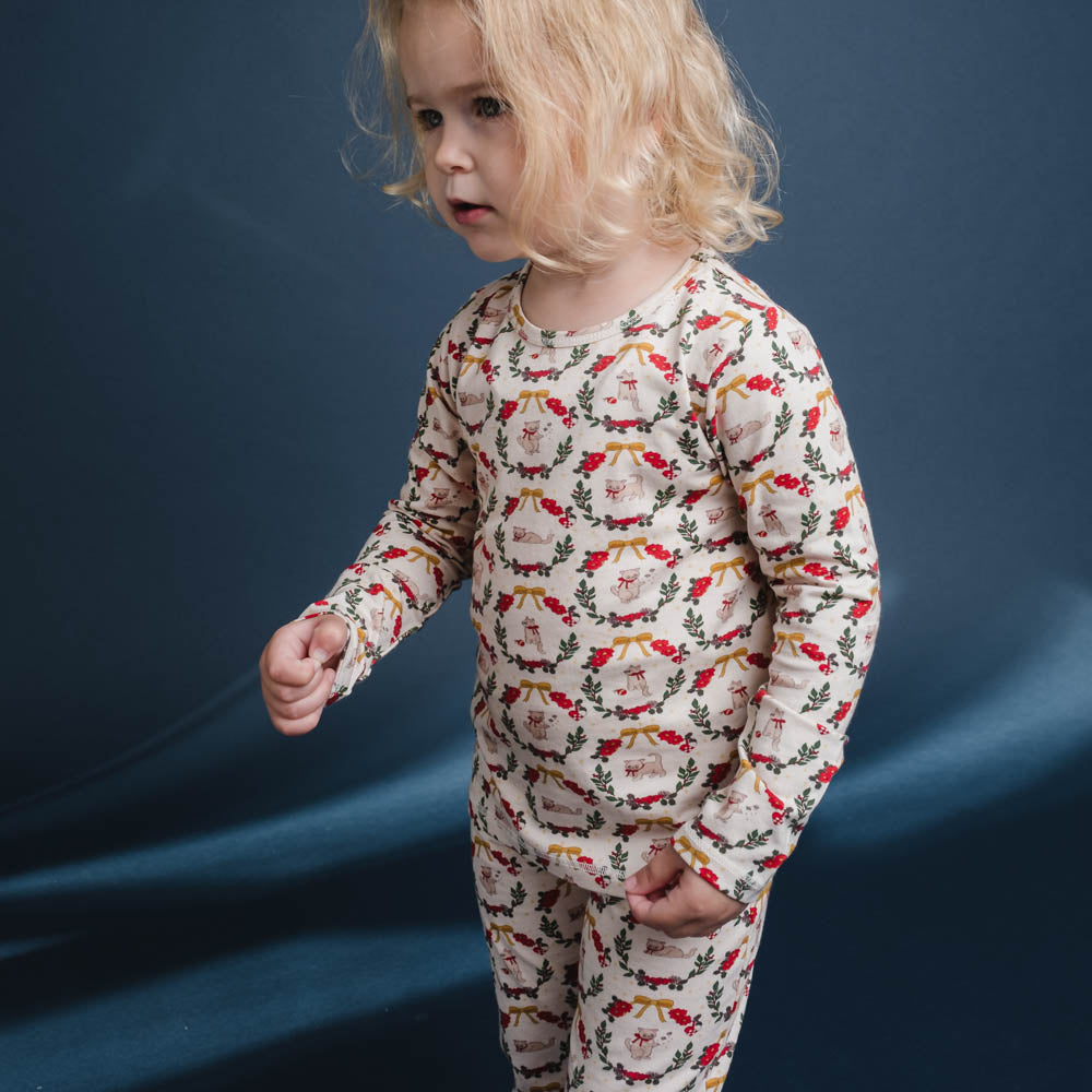 Emilio weihnachtskleidung