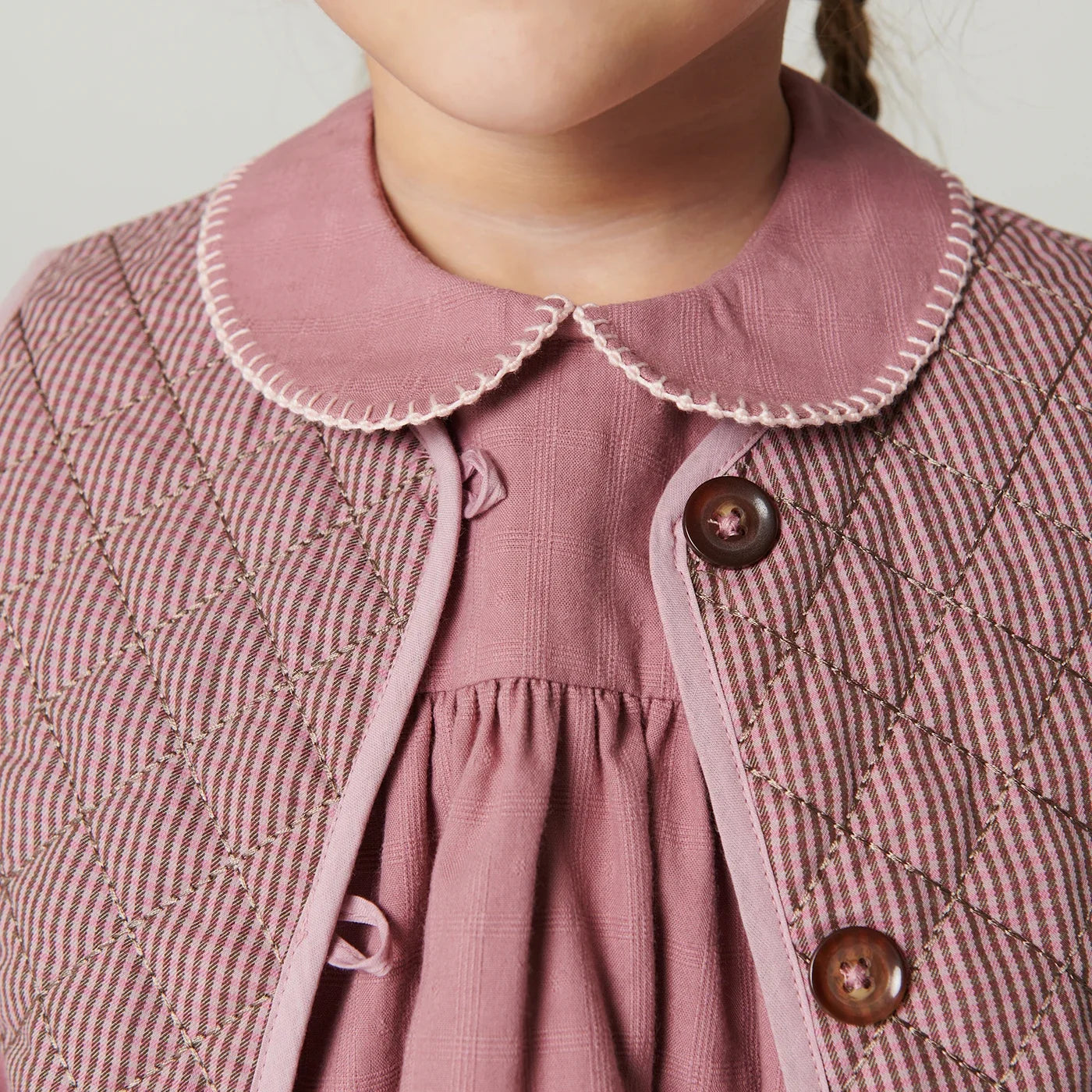 Embroidery Weste