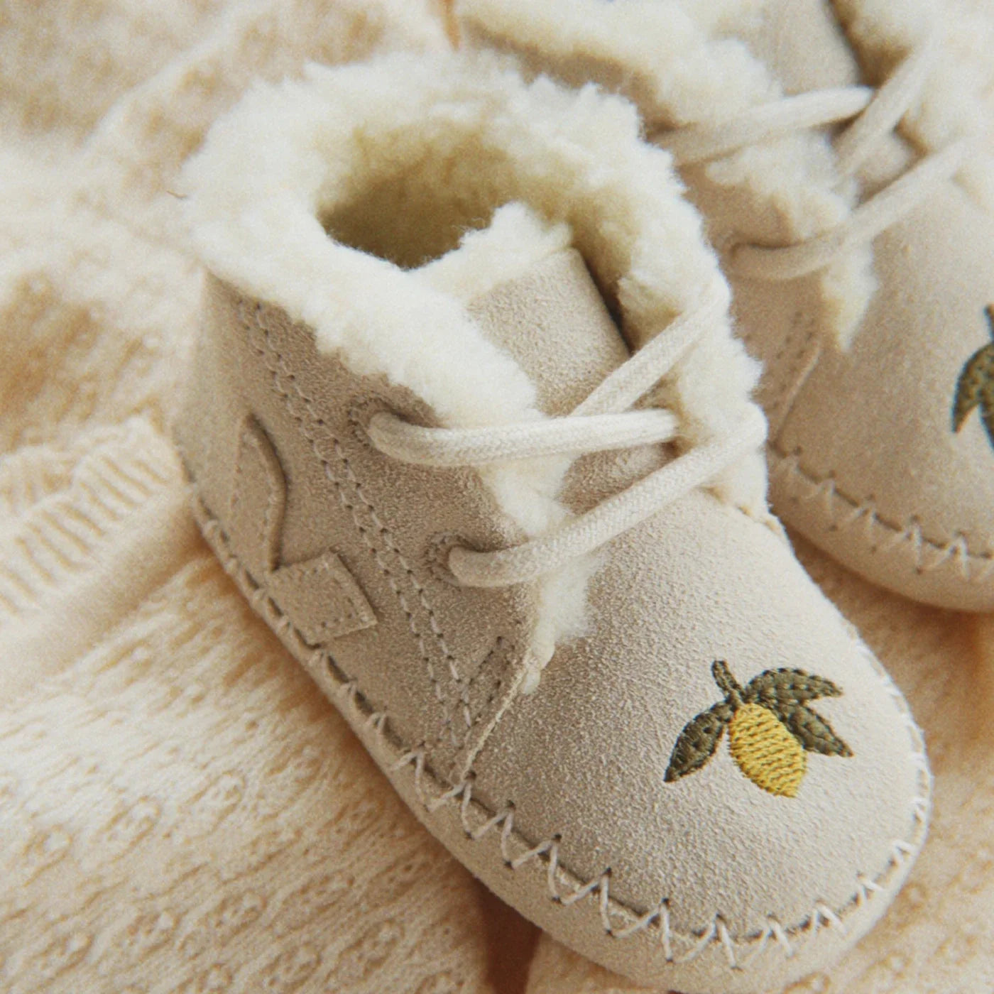 Baby veja x konges slojd Krabbelschuhe