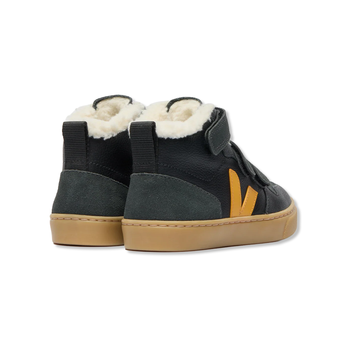 Small v-10 mid winter Sneaker